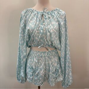 Salty Lemon Blue & White Printed Two-Piece Short and Long Sleeve Set Size S NWOT